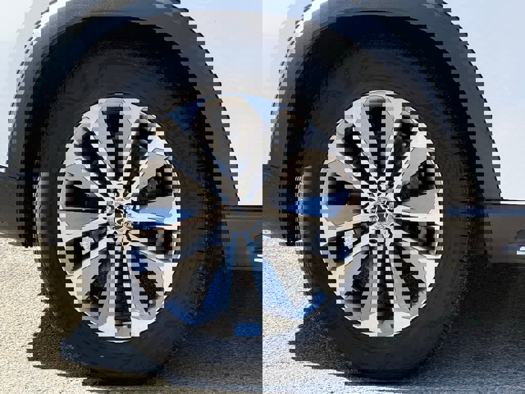 Used 2021 Mercedes-Benz GLE 350 4MATIC image 7