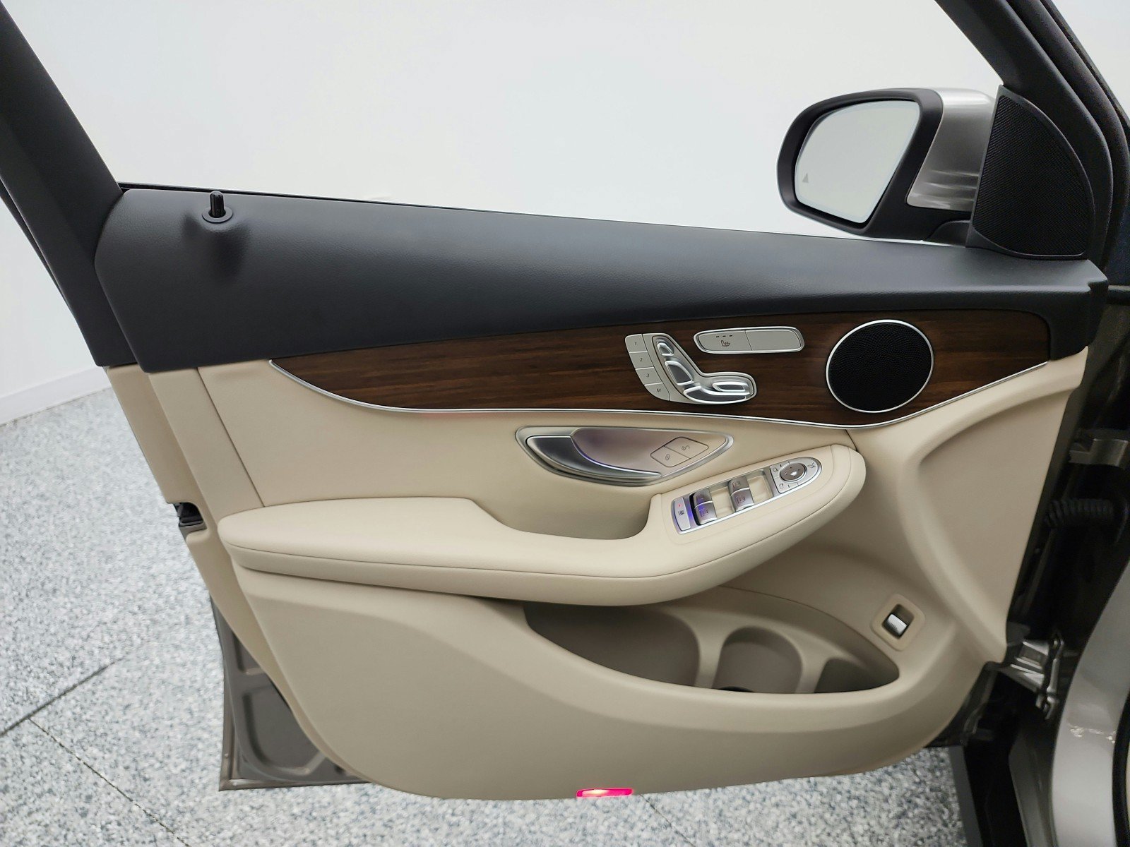 Certified 2022 Mercedes-Benz GLC 300 image 14