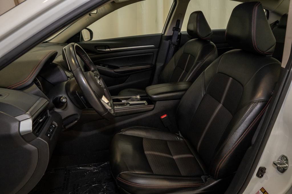 Used 2024 Nissan Altima 2.5 SR image 10