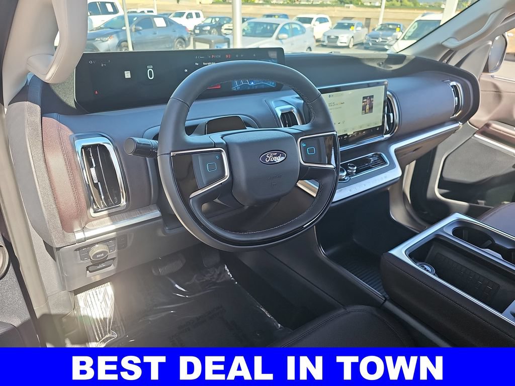 New 2025 Ford Expedition Max Platinum w/ Platinum Ultimate Package AWD/4WD image 17