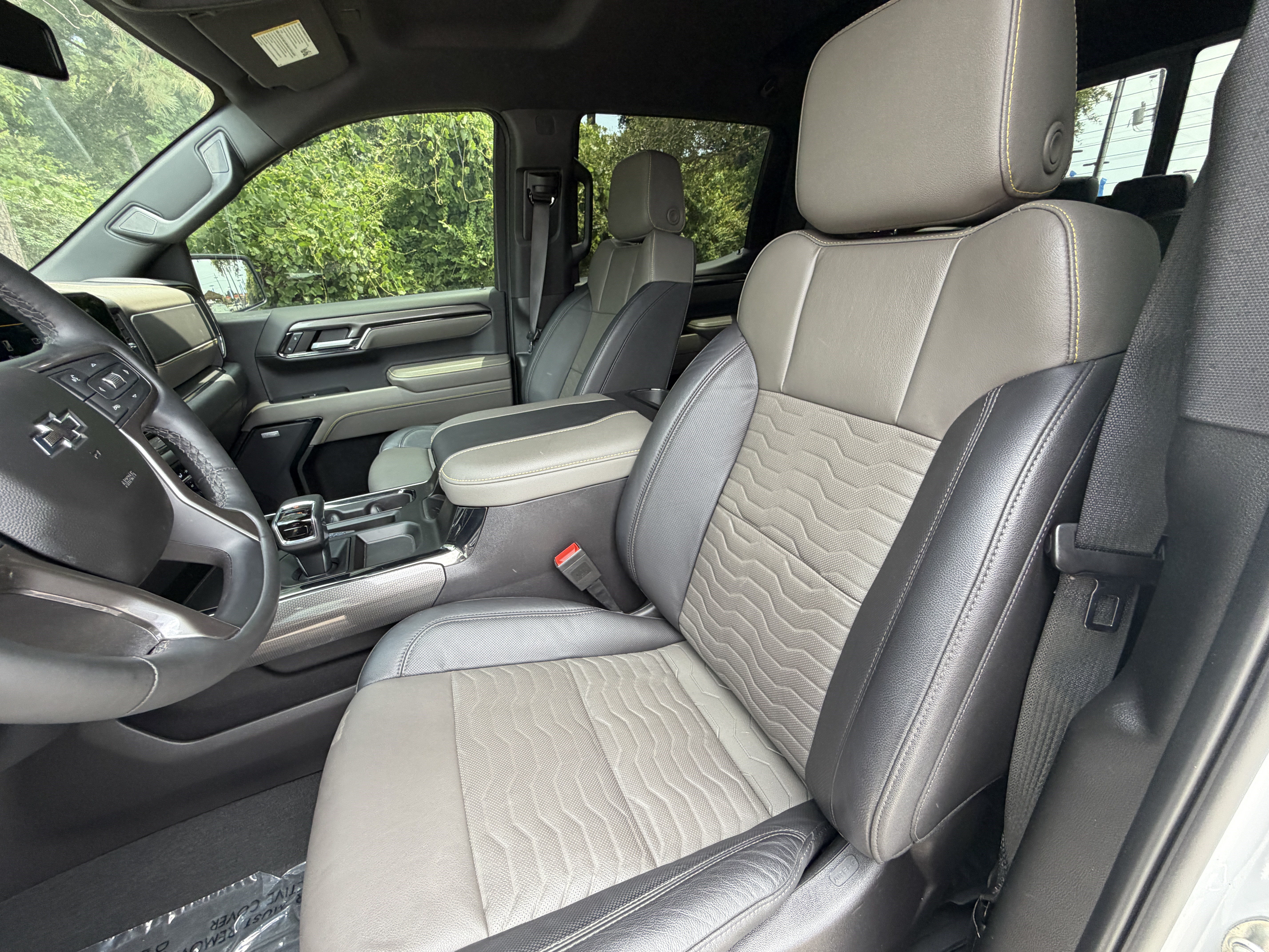 Used 2024 Chevrolet Silverado 1500 ZR2 AWD/4WD image 16