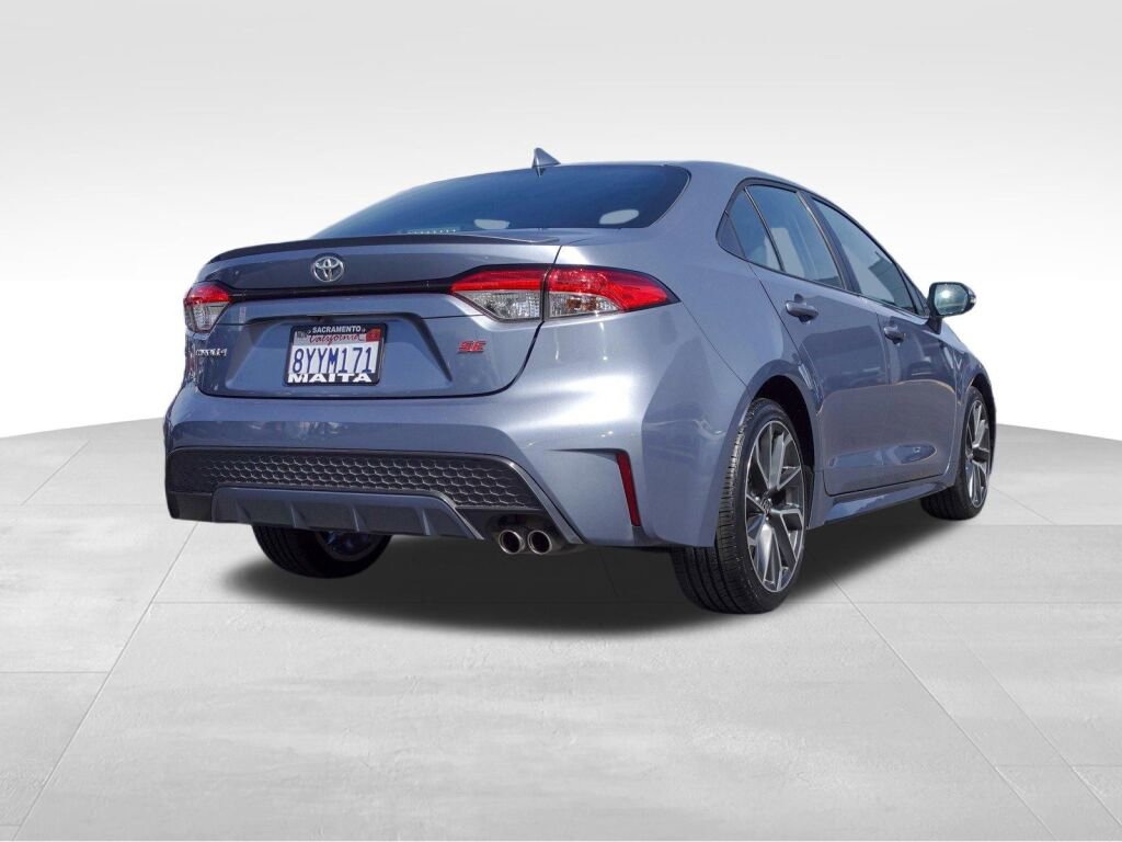 Certified 2022 Toyota Corolla SE image 3
