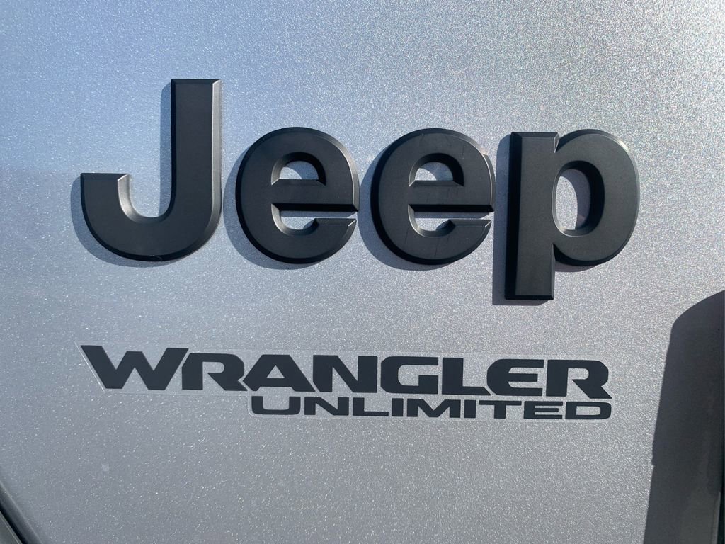 Used 2021 Jeep Wrangler Unlimited Sport image 15