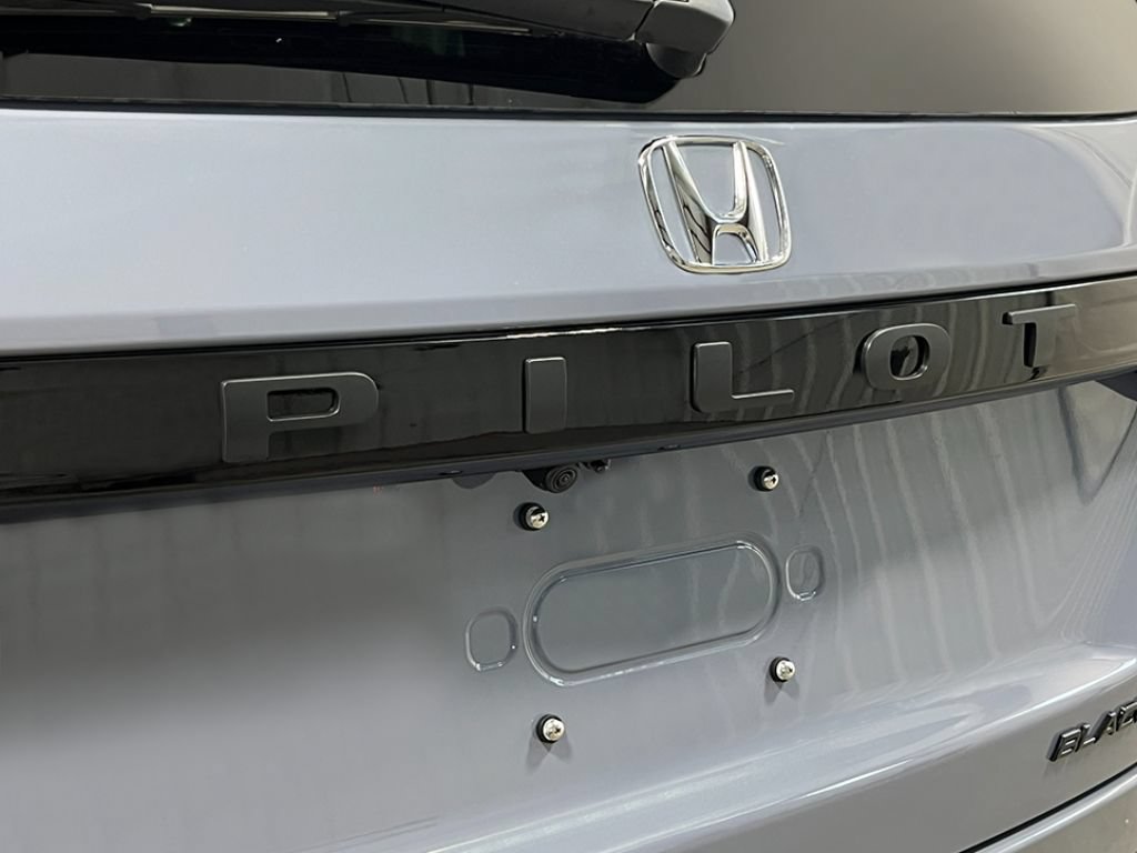 New 2026 Honda Pilot Black Edition image 10