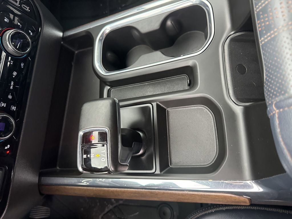 Used 2023 Chevrolet Silverado 1500 High Country w/ High Country Premium Package AWD/4WD image 25