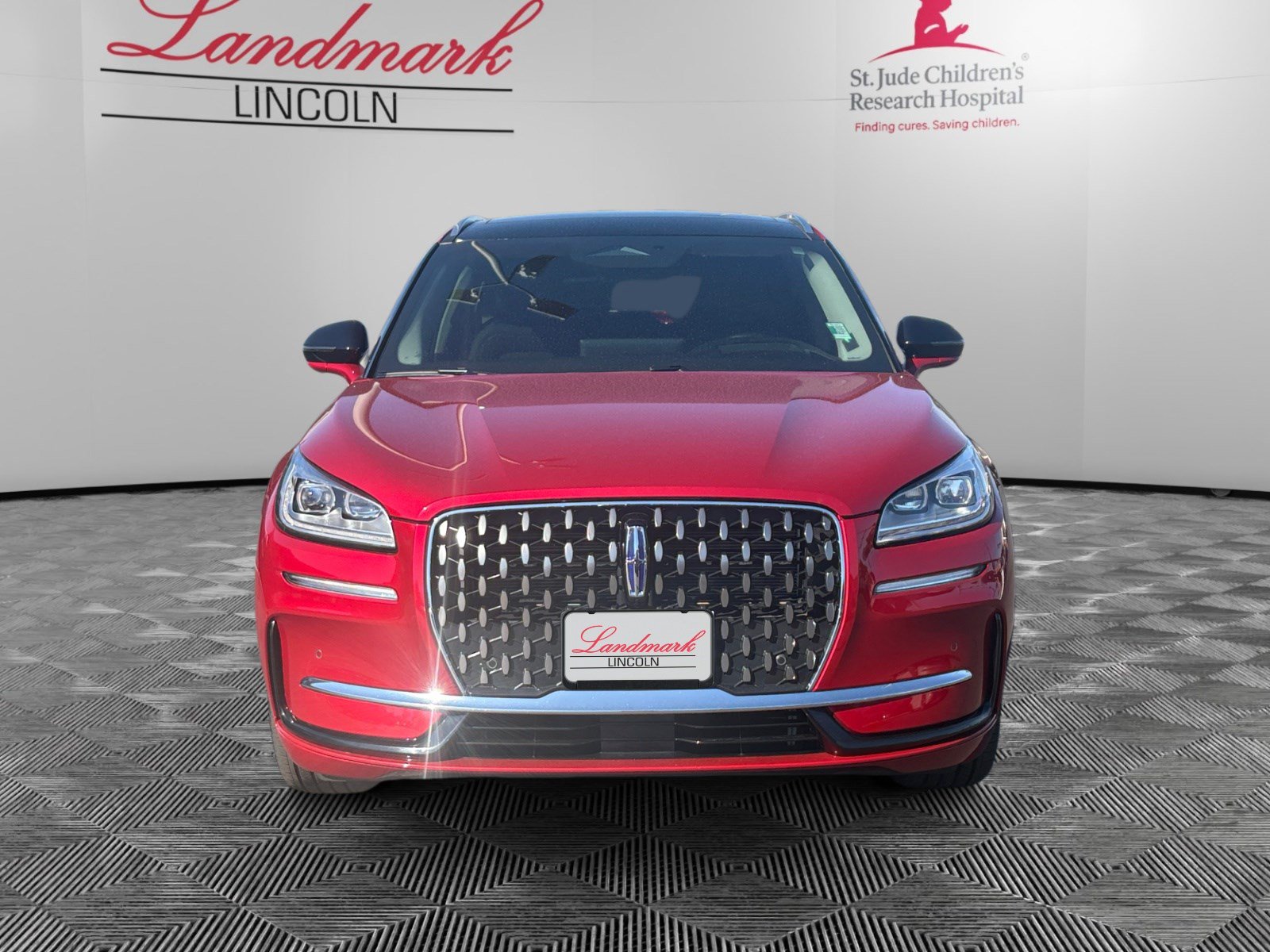 Certified 2024 Lincoln Corsair Grand Touring w/ Equipment Group 302A AWD/4WD image 8