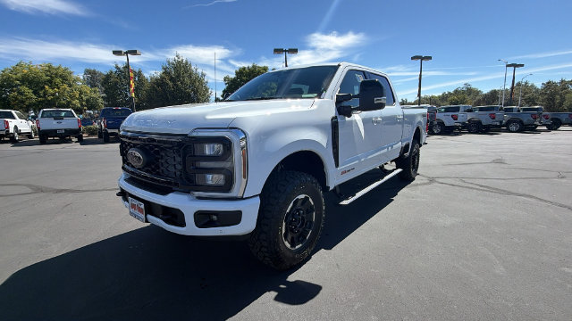 New 2026 Ford F250 Lariat w/ Tremor Off-Road Package