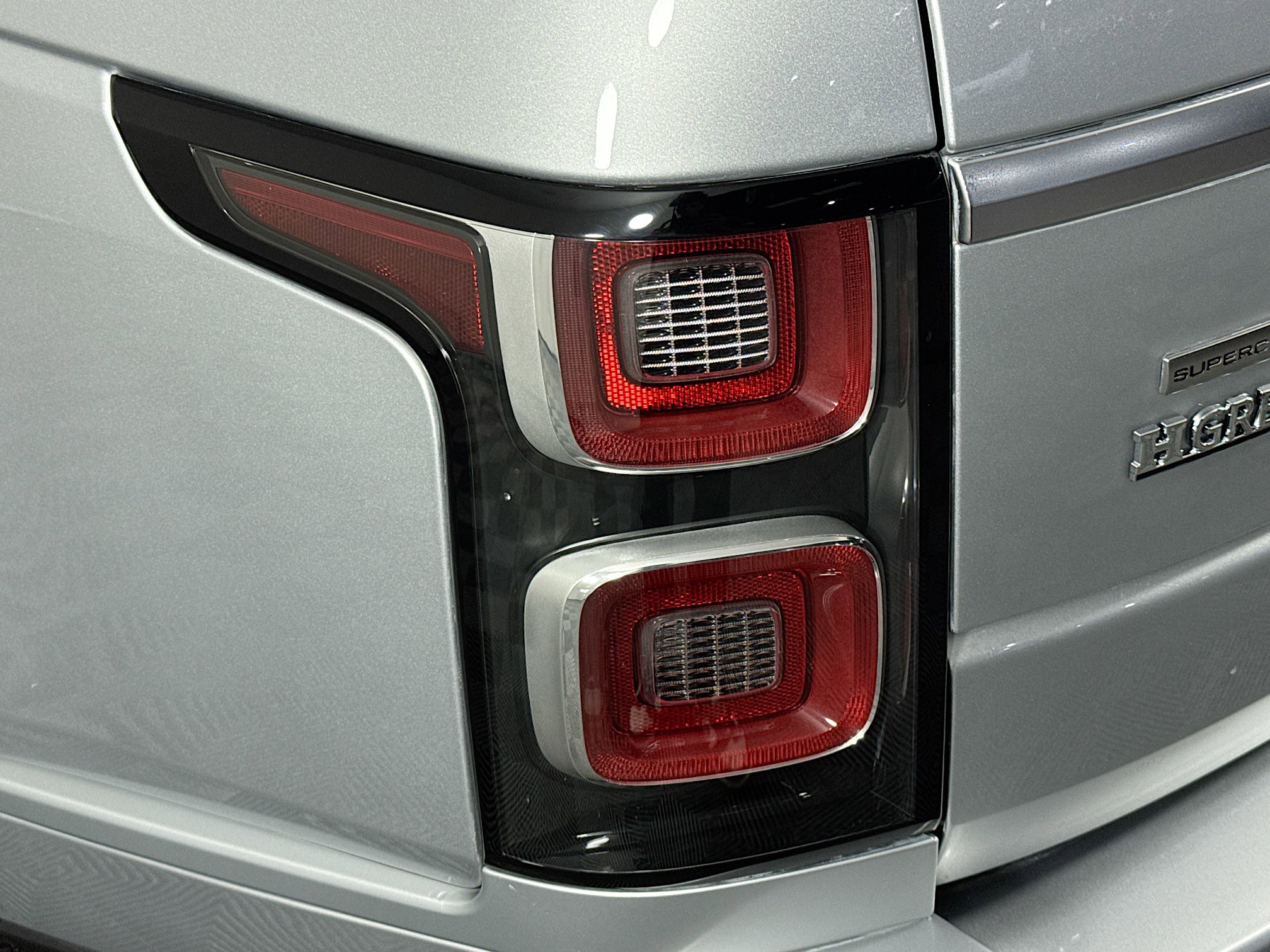 Used 2019 Land Rover Range Rover Long Wheelbase Supercharged AWD/4WD image 35