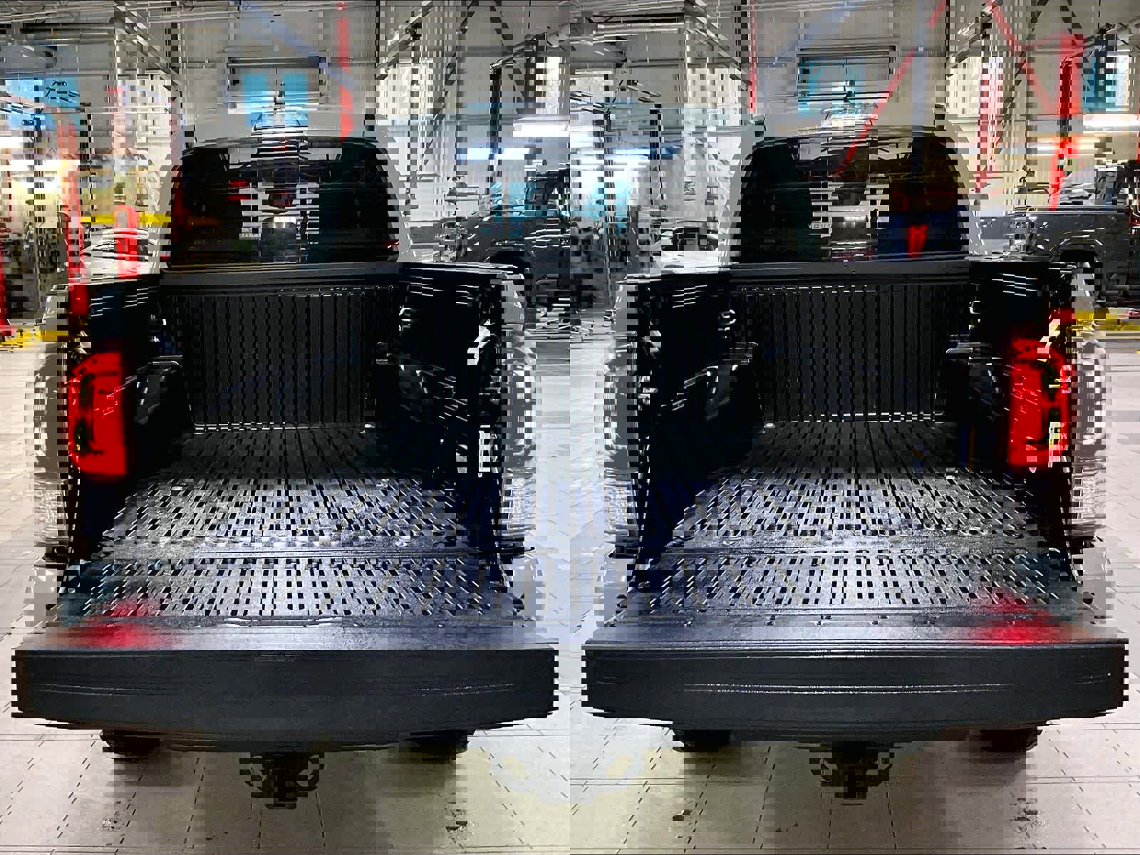 Used 2023 Toyota Tacoma TRD Sport w/ Technology Package image 31