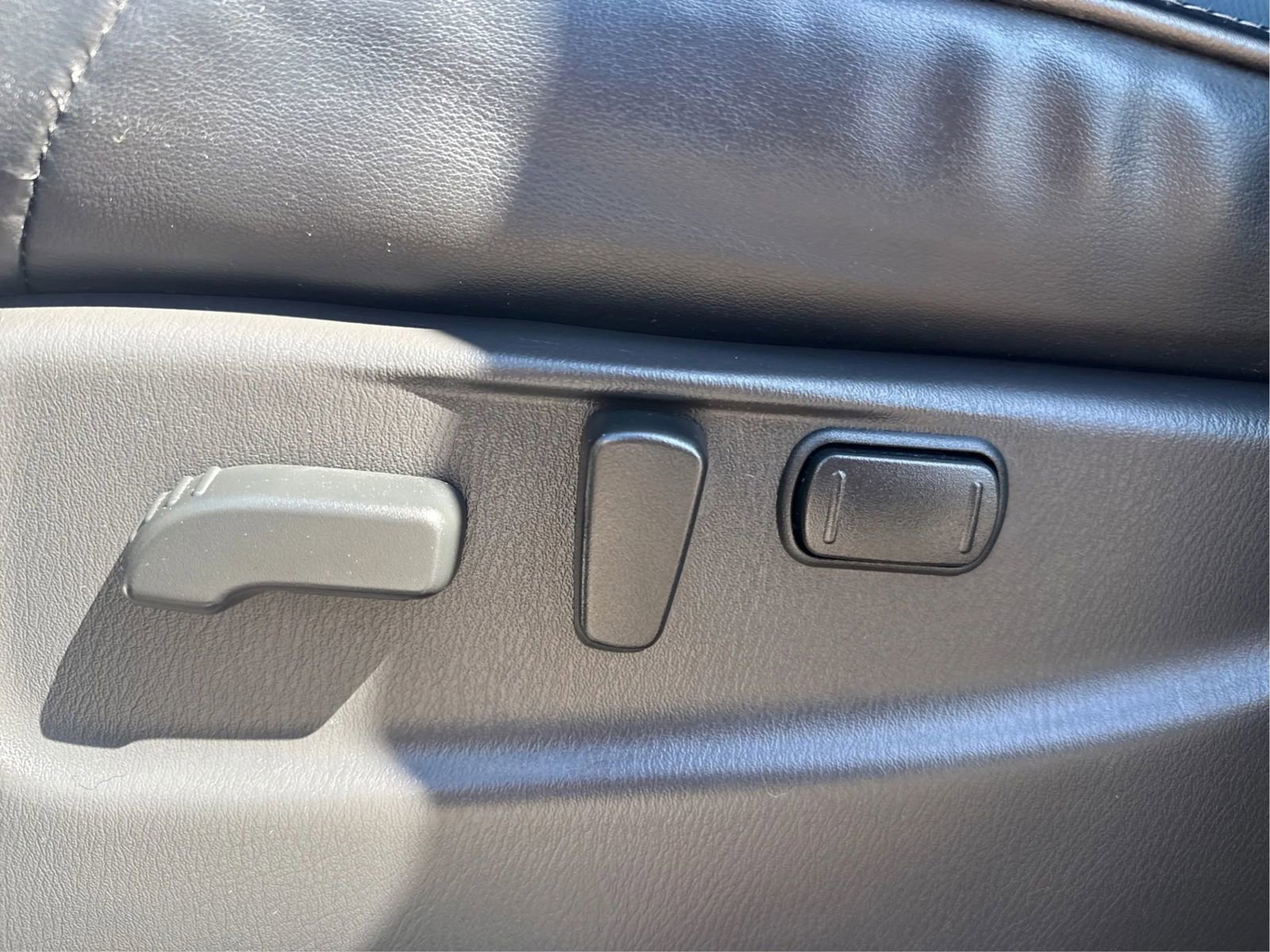 Used 2021 INFINITI QX80 Luxe w/ All-Season Package image 23