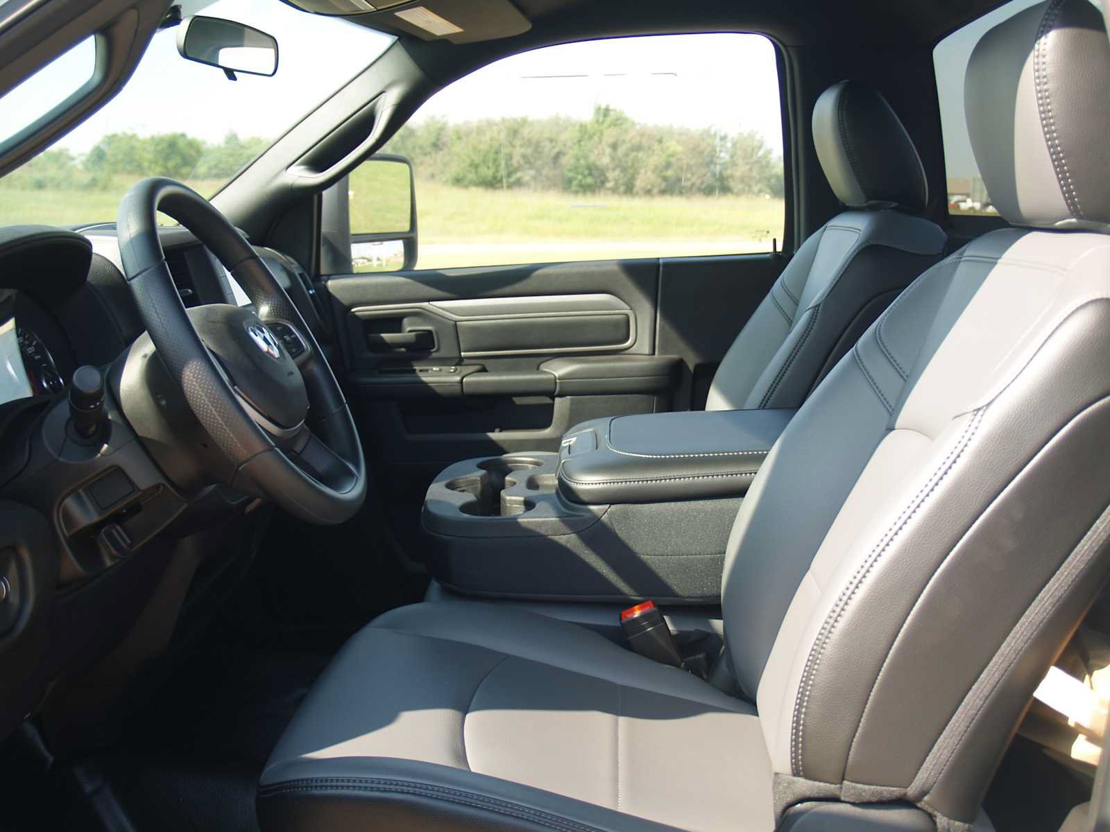 Used 2024 RAM 3500 Tradesman RWD image 16