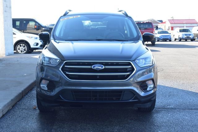 Used 2017 Ford Escape SE w/ SE Sport Appearance Package image 8