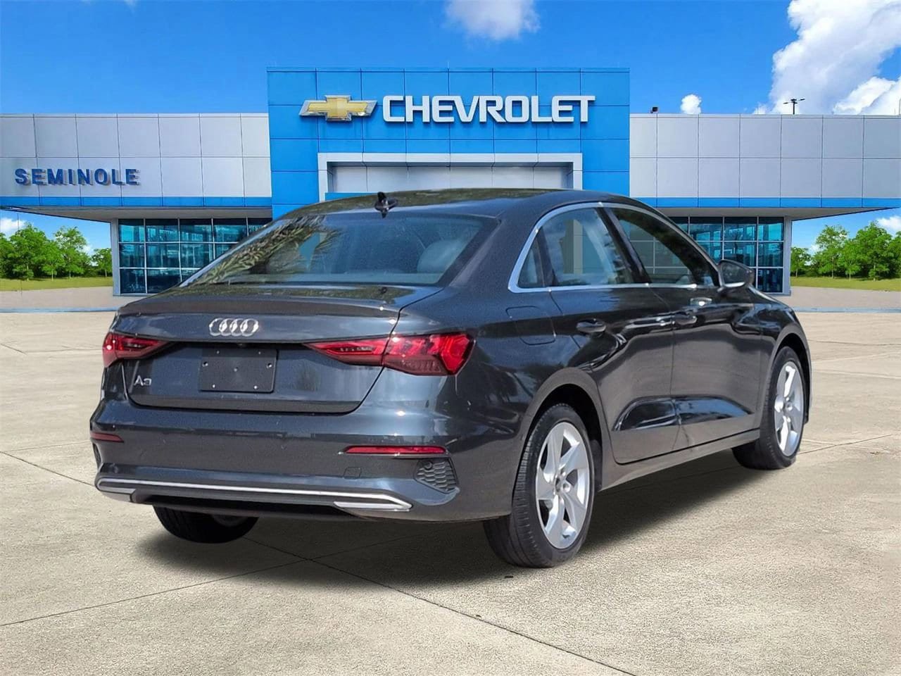 Used 2023 Audi A3 2.0T Premium Plus w/ Premium Plus Package FWD image 4