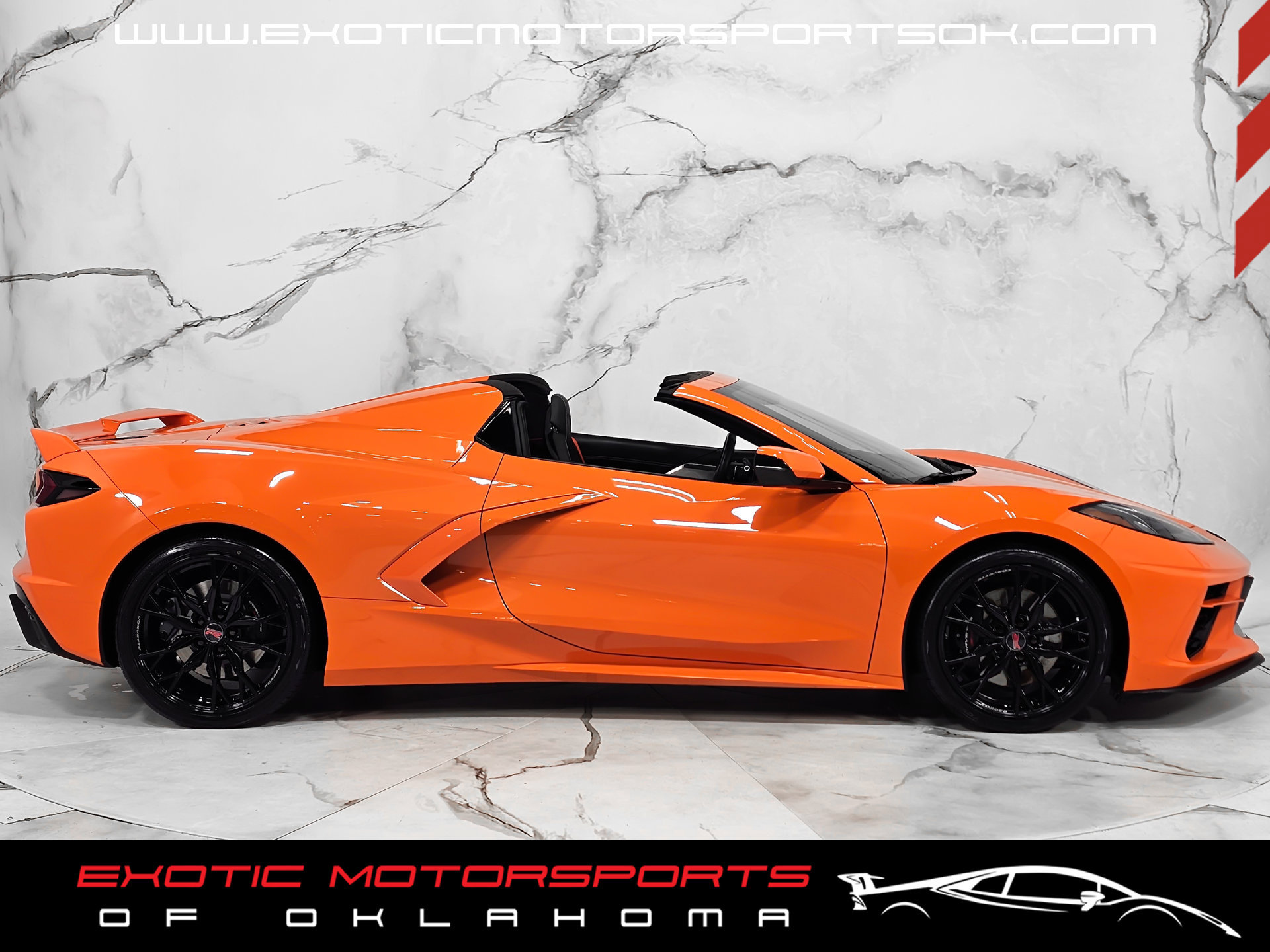 Used 2024 Chevrolet Corvette Stingray Premium Conv w/ Z51 Performance Package RWD image 4