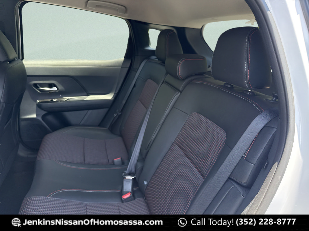 New 2026 Nissan Kicks SR FWD image 25