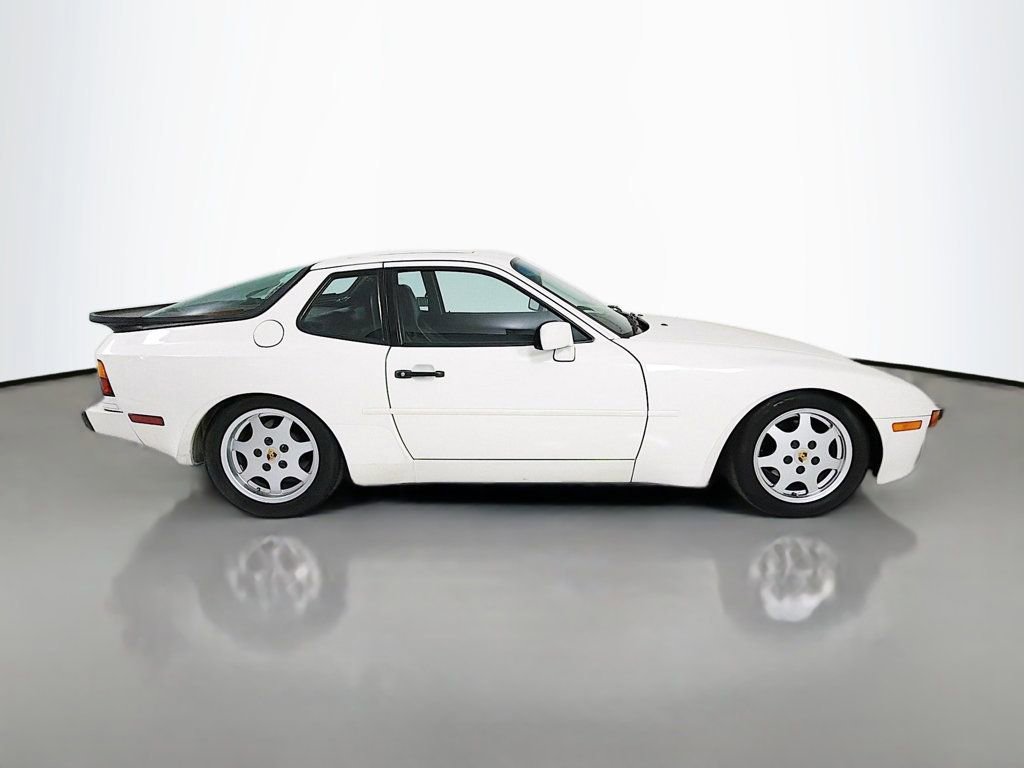 Used 1987 Porsche 944 Coupe RWD image 8