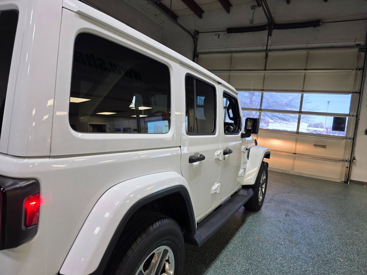 Used 2020 Jeep Wrangler Unlimited Sahara w/ Uconnect 4C Nav & Sound Group image 7