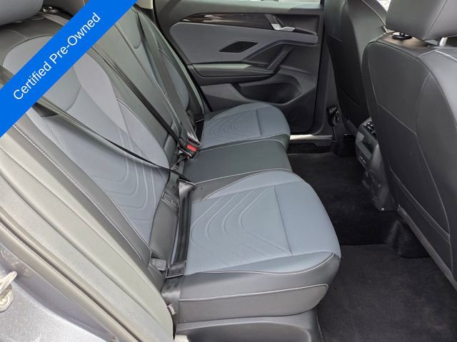 Used 2025 Volkswagen Tiguan SE FWD image 14