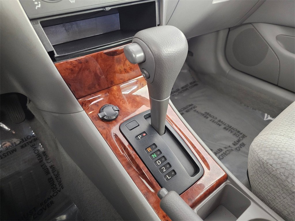 Used 2004 Toyota Corolla LE image 30