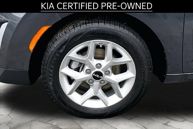 Certified 2023 Kia Soul LX w/ LX Technology Package FWD image 8