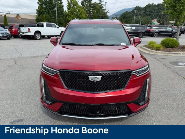 Used 2024 Cadillac XT6 Sport w/ Technology Package AWD/4WD image 2