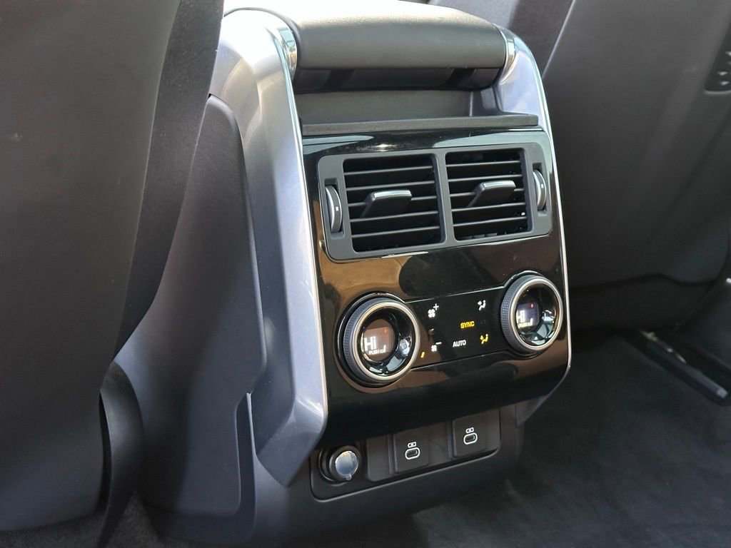 Used 2022 Land Rover Range Rover Sport SVR image 22