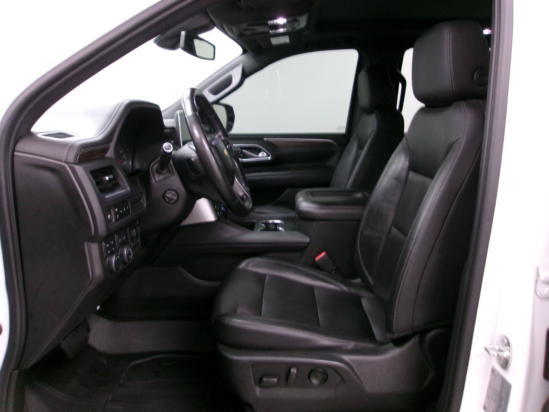 Used 2021 Chevrolet Tahoe LT w/ LT Signature Package AWD/4WD image 9