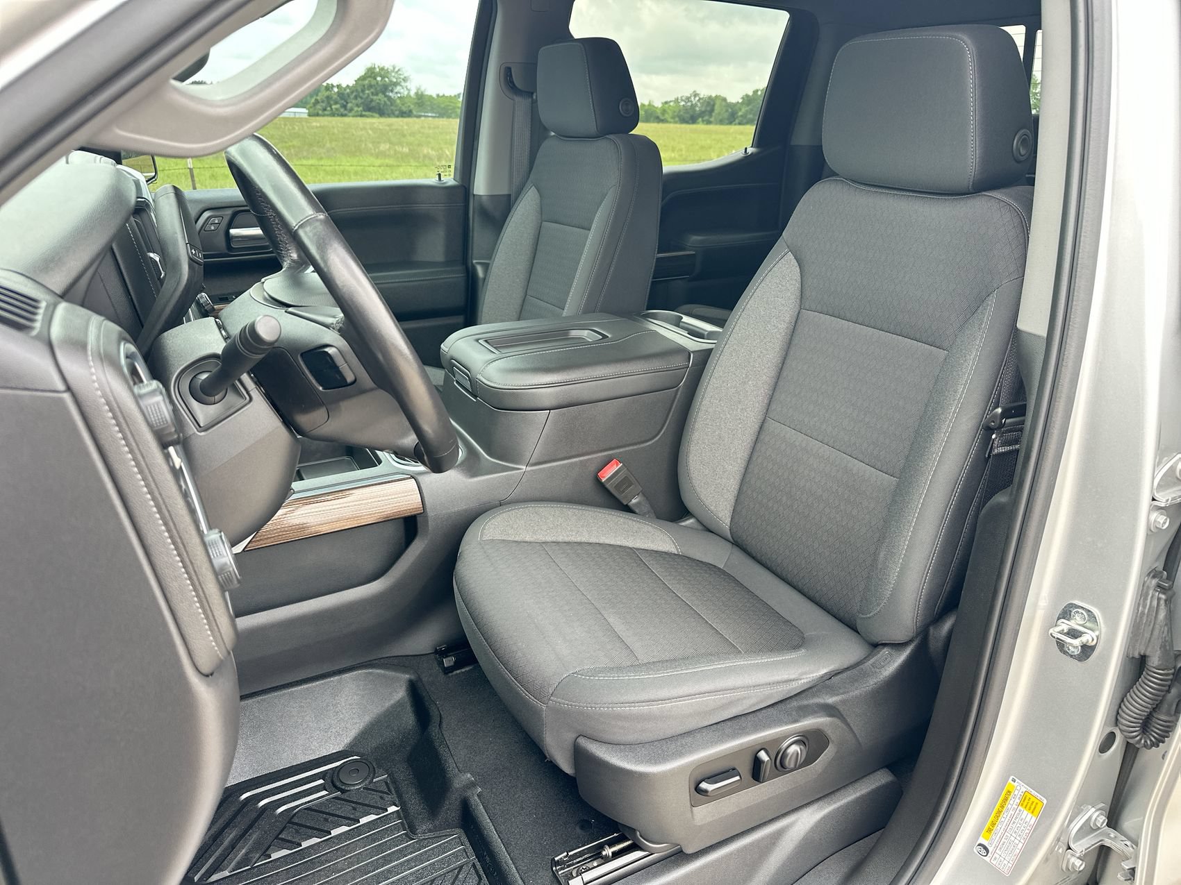 Used 2020 Chevrolet Silverado 1500 LT Trail Boss AWD/4WD image 11