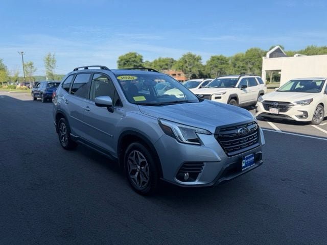 Used 2023 Subaru Forester Premium AWD/4WD image 4