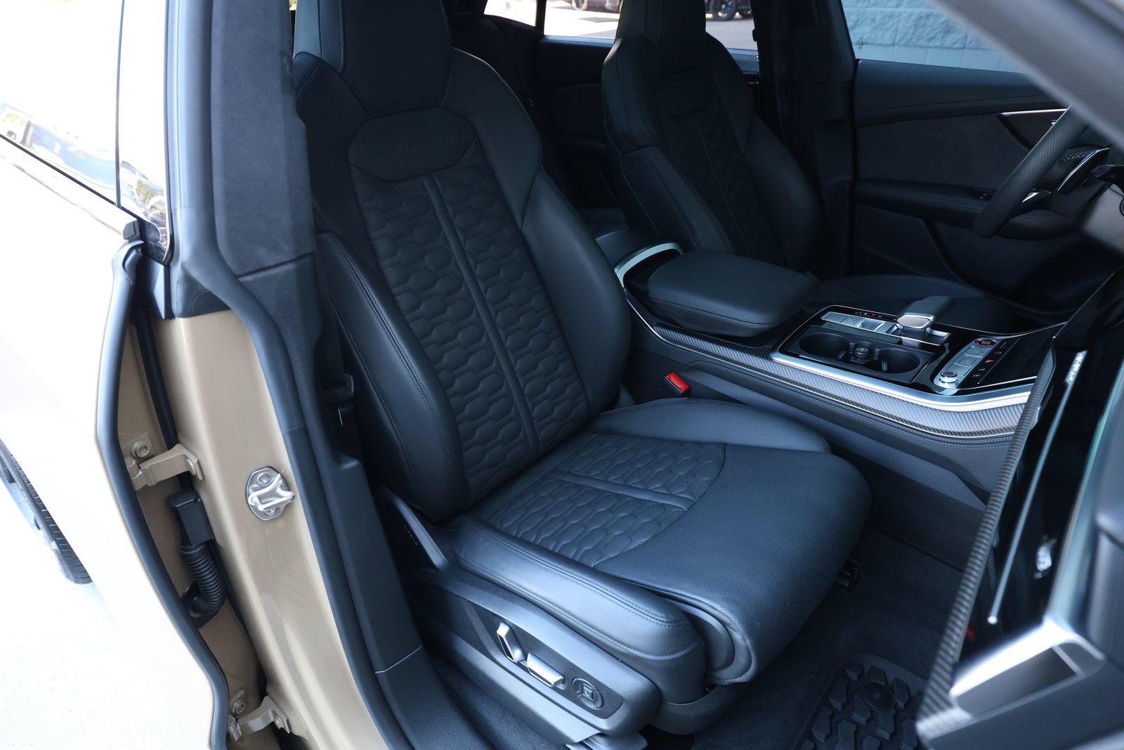 Used 2025 Audi RS Q8 performance AWD/4WD image 33