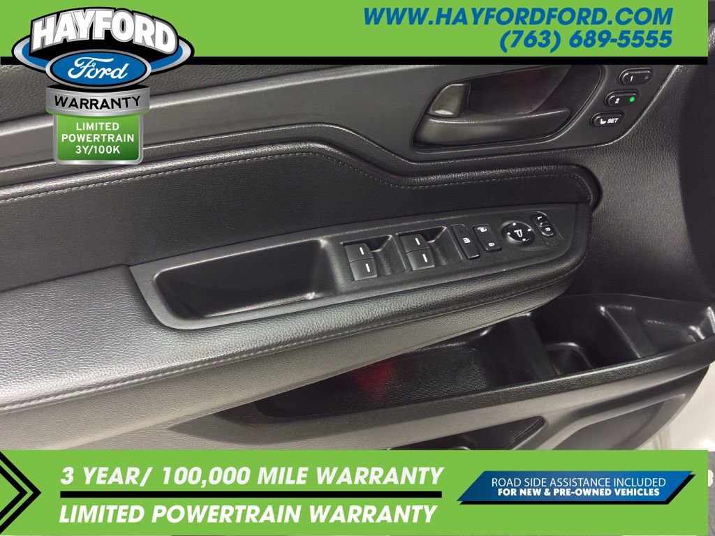 Used 2025 Honda Odyssey Sport-L image 16
