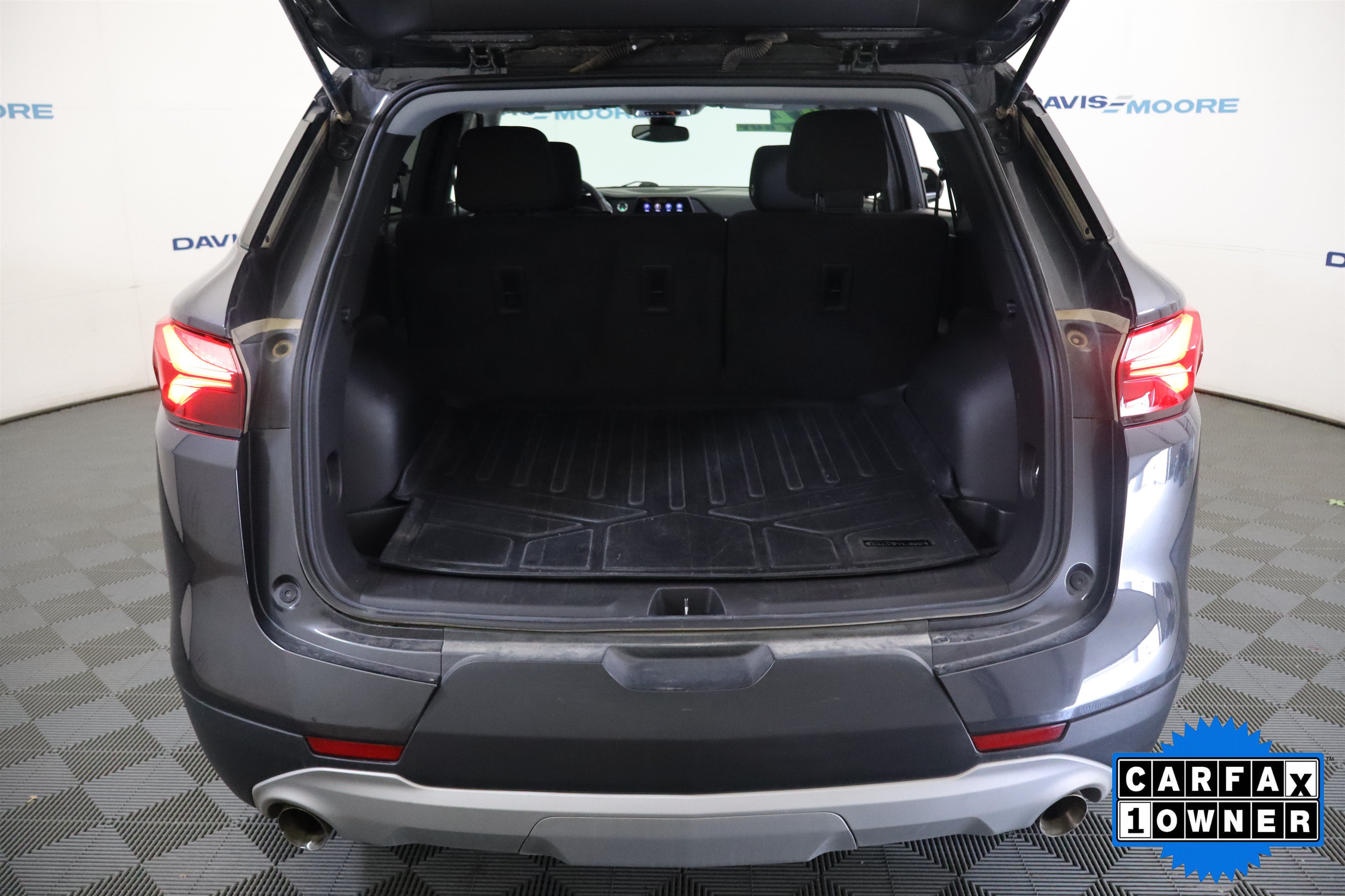 Used 2022 Chevrolet Blazer LT w/ LPO, Black Accent Package FWD image 9