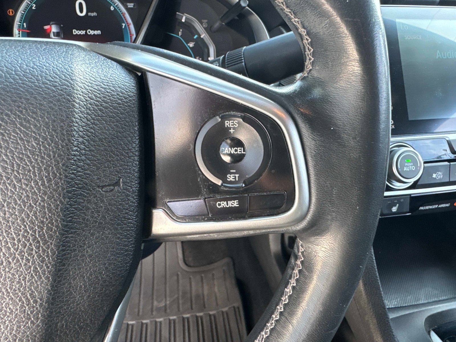 Used 2017 Honda Civic EX-L image 23