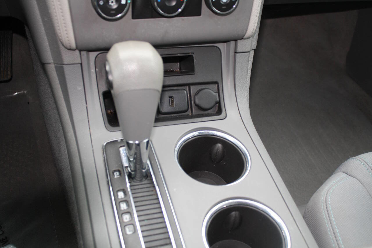 Used 2017 Chevrolet Traverse LS FWD image 11