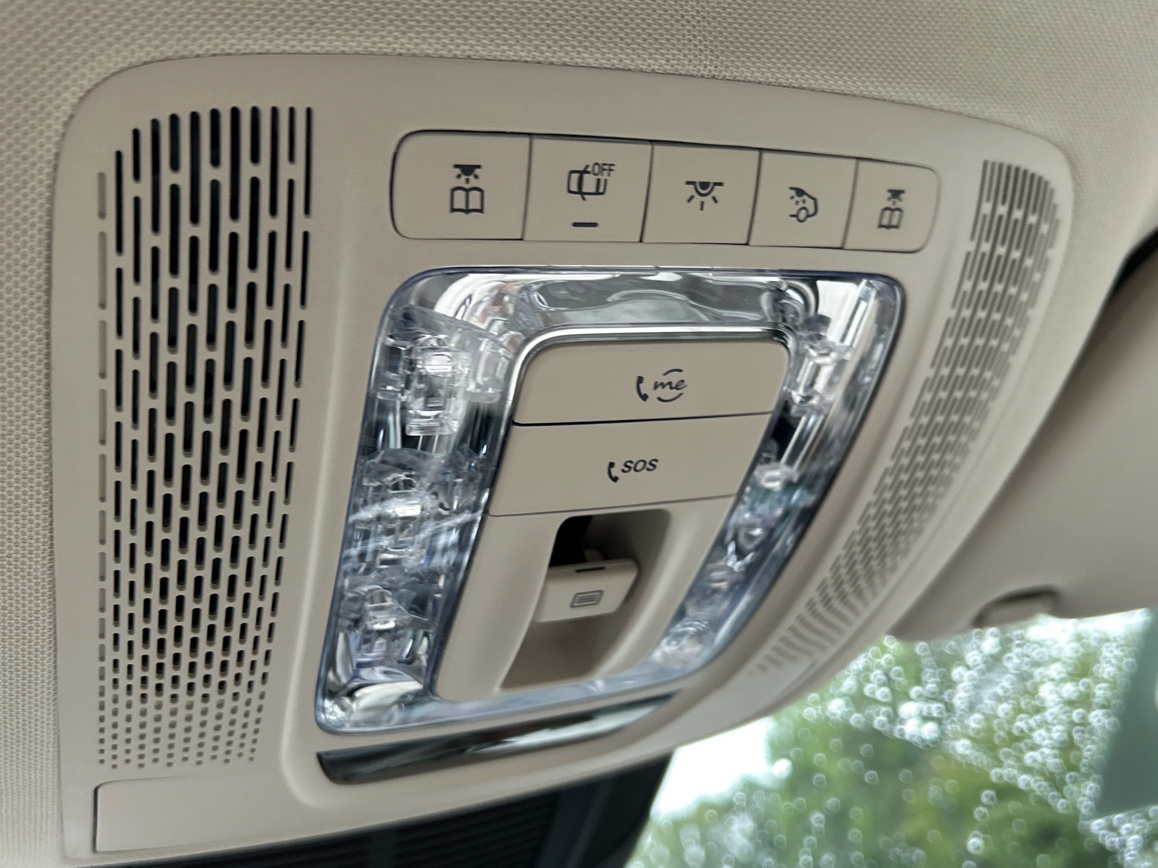 Certified 2025 Mercedes-Benz GLS 580 4MATIC image 40