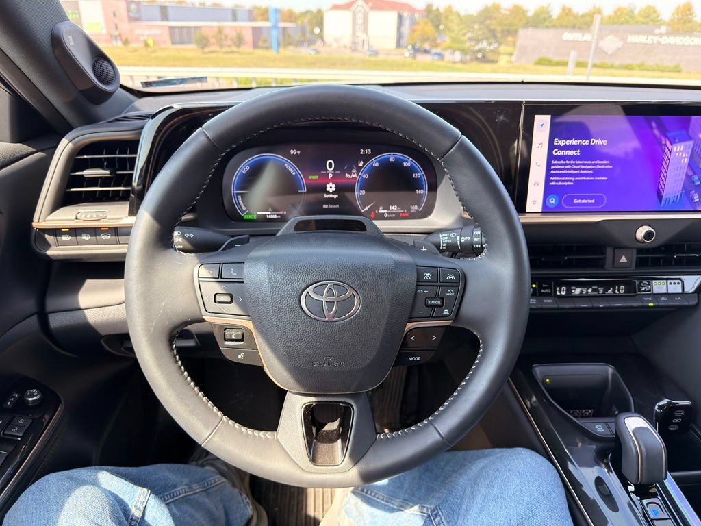 Used 2025 Toyota Crown Signia w/ Advanced Technology Package AWD/4WD image 16