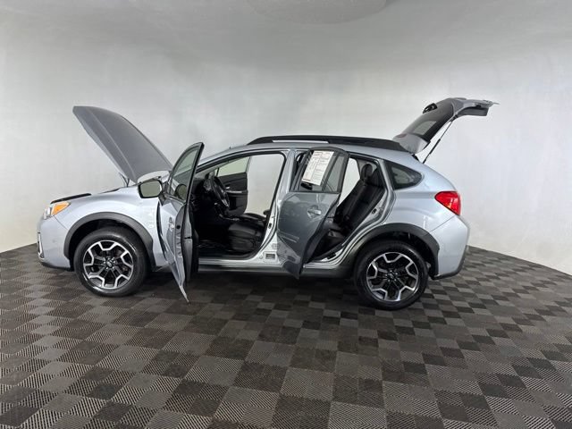 Used 2017 Subaru Crosstrek 2.0i Limited AWD/4WD image 9