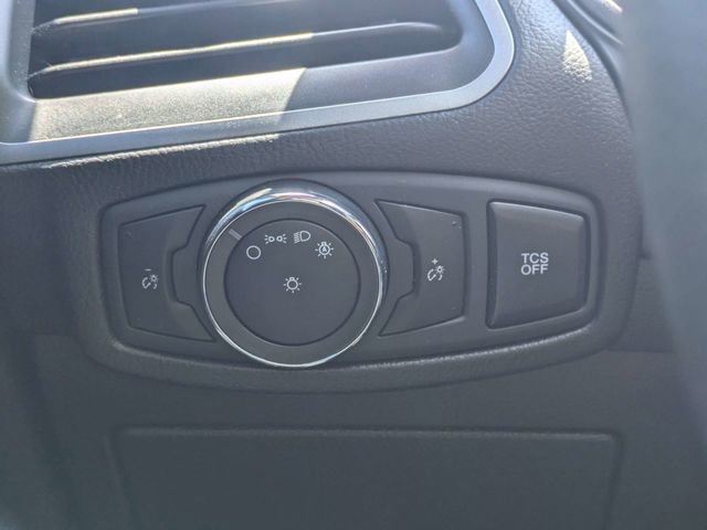 Used 2020 Ford Edge SE FWD image 24