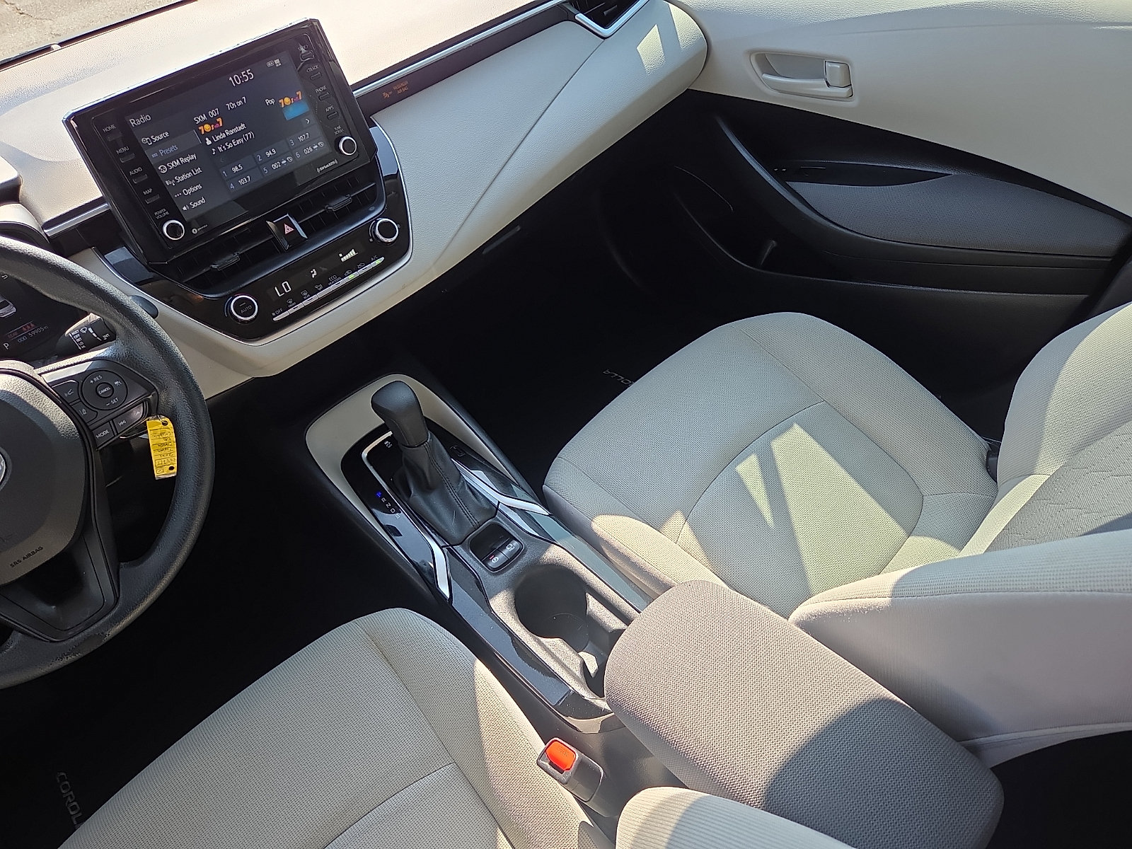 Used 2022 Toyota Corolla LE FWD image 12