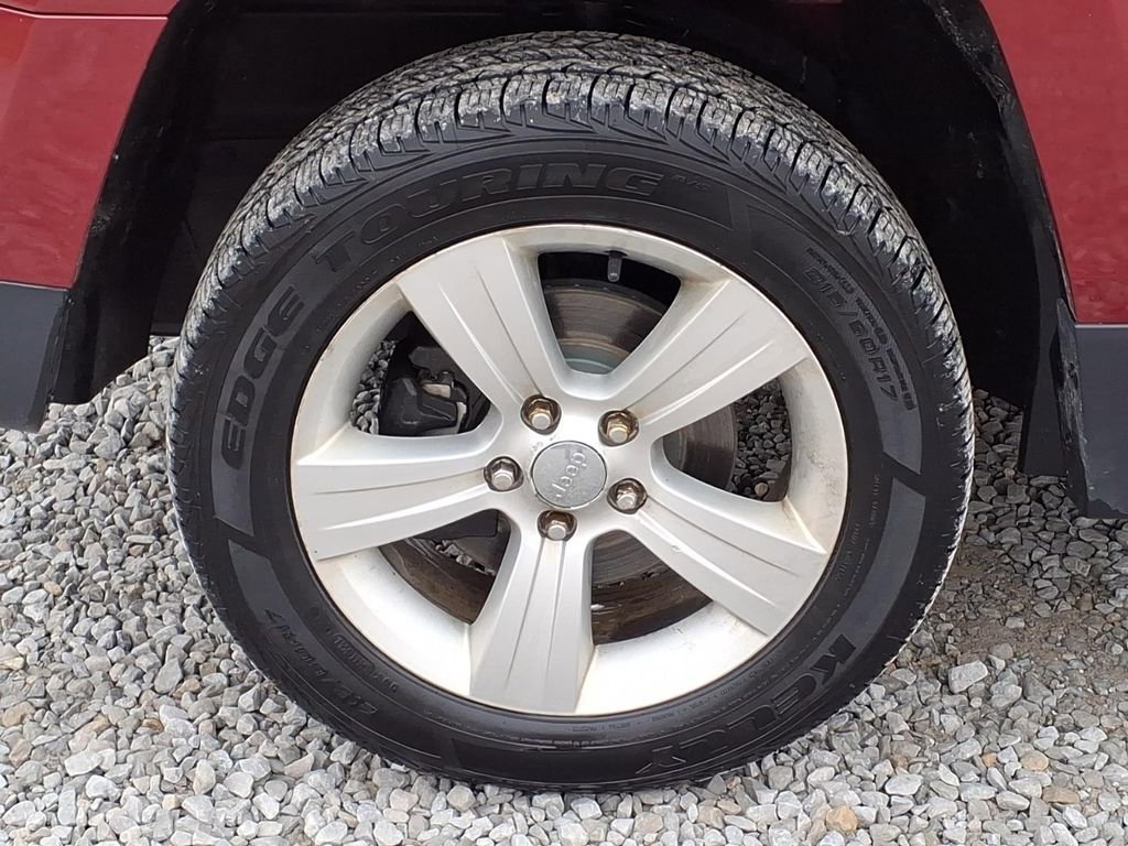 Used 2015 Jeep Patriot Latitude w/ Sun/Sound Group image 13