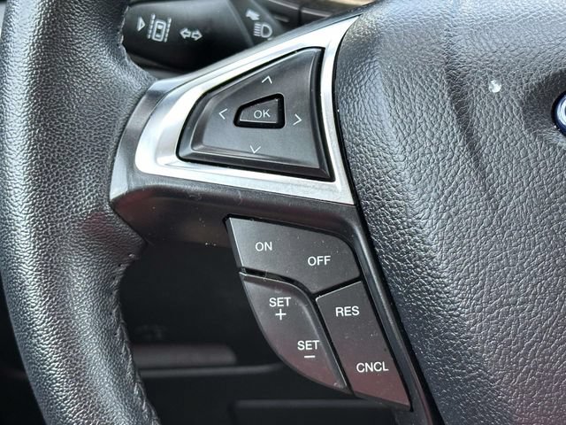 Used 2024 Ford Edge SEL AWD/4WD image 10