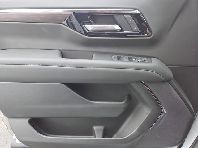 New 2026 Chevrolet Suburban LS w/ LS Custom Edition AWD/4WD image 31
