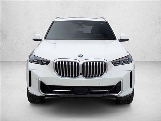 New 2026 BMW X5 xDrive50e w/ Premium Package AWD/4WD image 6