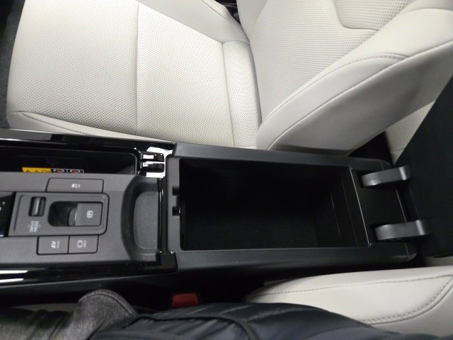 New 2026 Toyota Prius XLE image 26