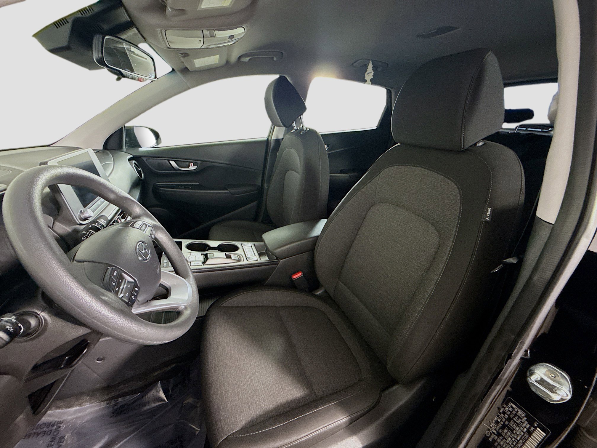 Used 2023 Hyundai Kona SE w/ Cargo Package image 22