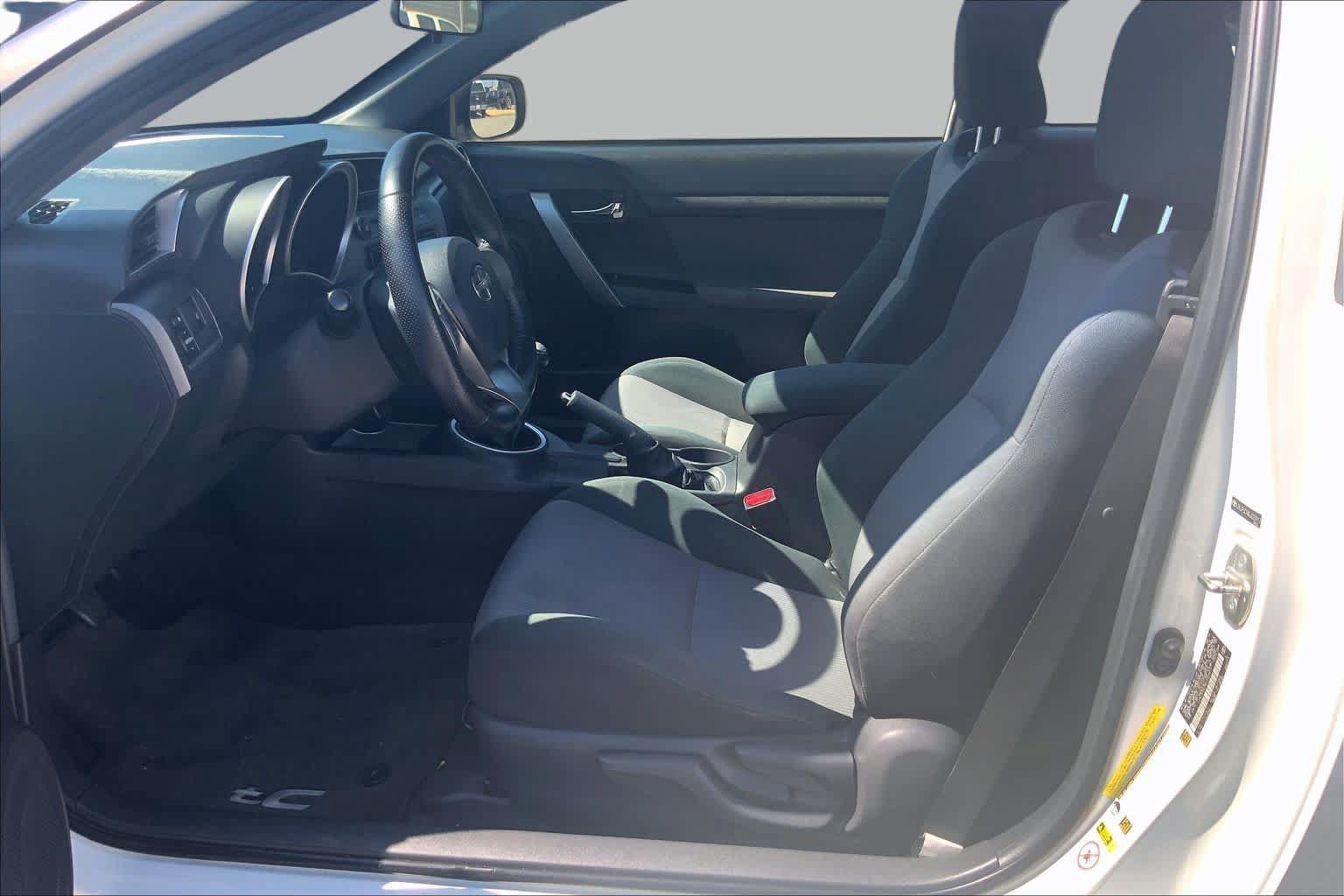 Used 2016 Scion tC FWD image 8