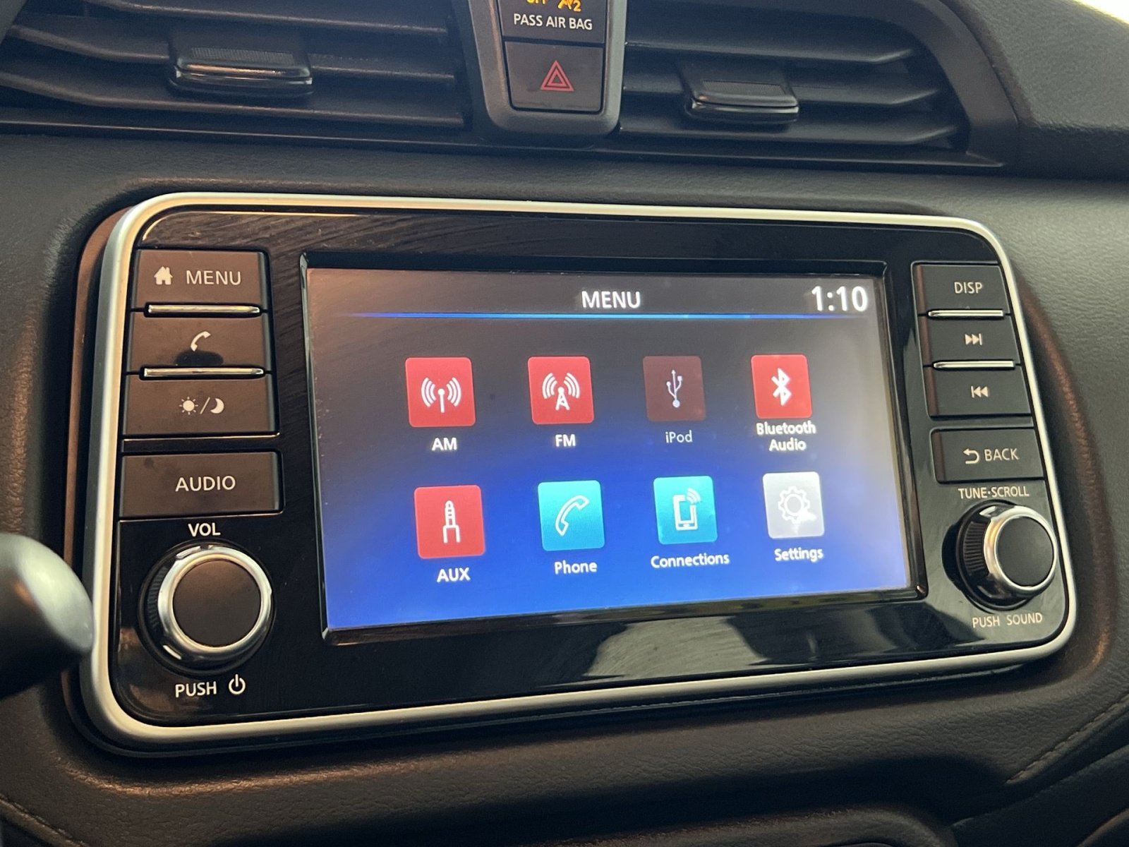 Used 2021 Nissan Versa S FWD image 20