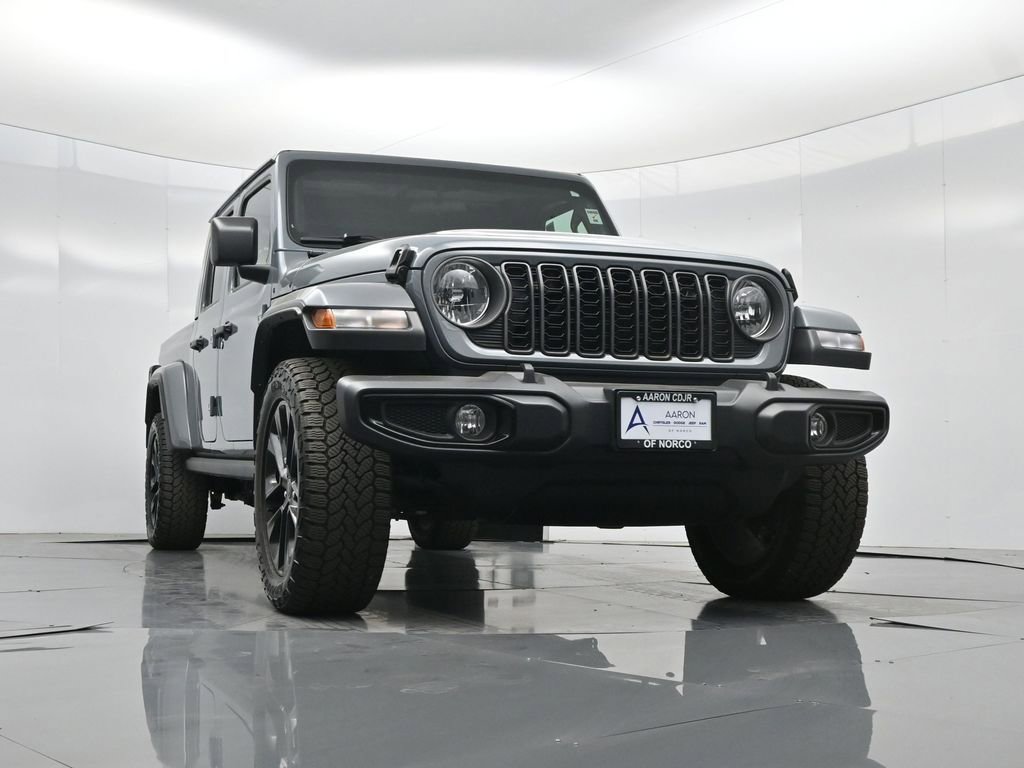 Used 2024 Jeep Gladiator Sport image 43