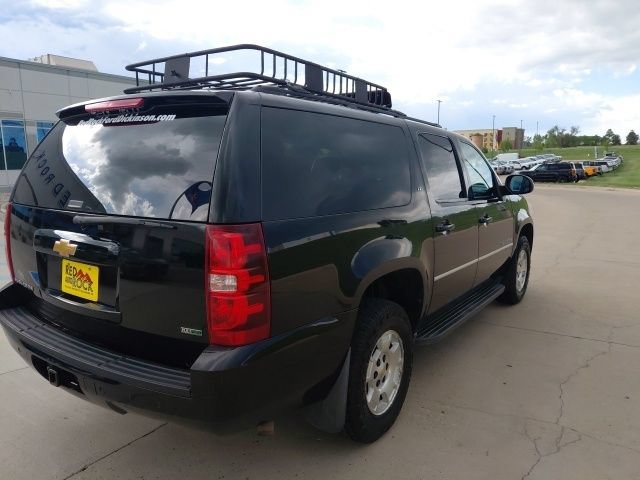 Used 2012 Chevrolet Suburban LT w/ Luxury Package AWD/4WD image 3