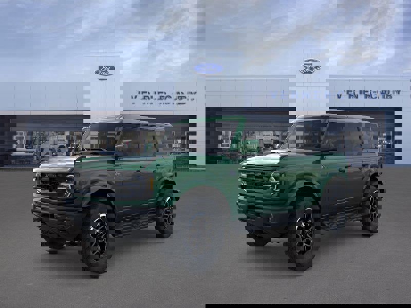 New 2025 Ford Bronco Outer Banks image 1